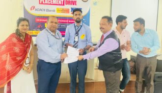 aa925165-6e0b-42d7-b6e8-2cf2a68cc1d0